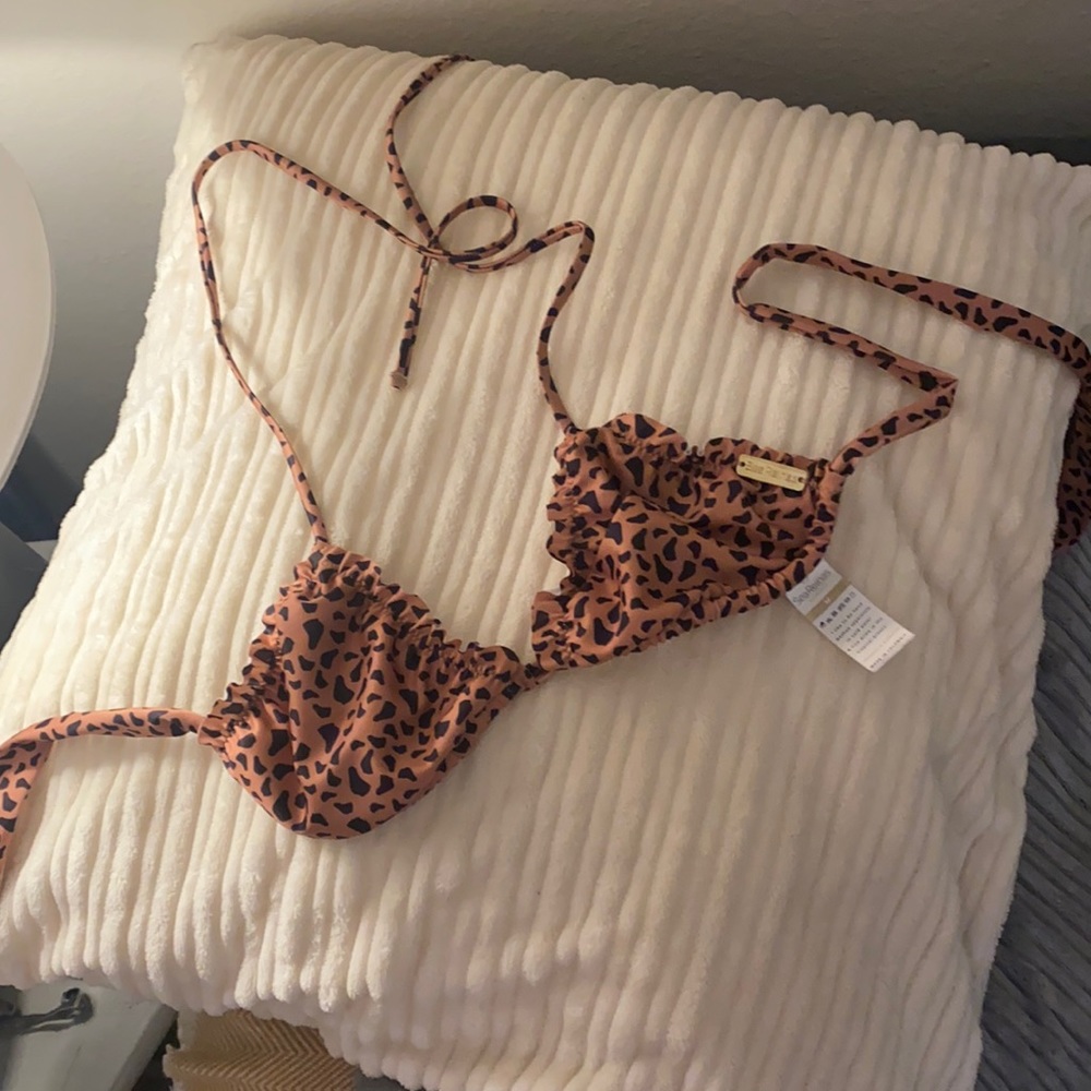 Oyster Bikini Top Leopard Print, Size: M